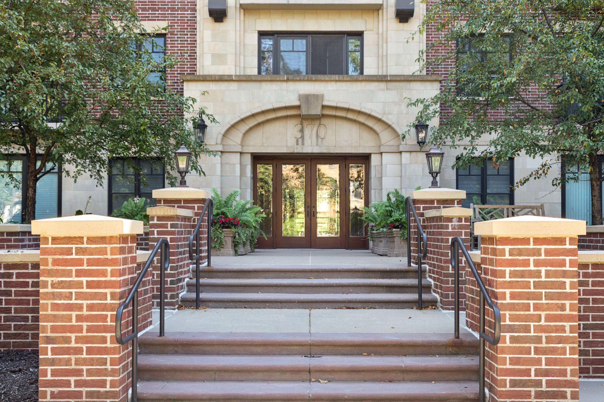 View of Residential at 370 Marshall Avenue #201, Saint Paul MN 55102, Saint Paul (2 of 41) - Mike Wilen | Minnesota Team Real Estate