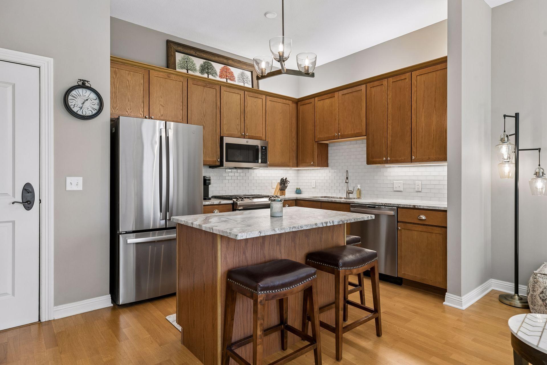 View of Residential at 370 Marshall Avenue #201, Saint Paul MN 55102, Saint Paul (10 of 41) - Mike Wilen | Minnesota Team Real Estate