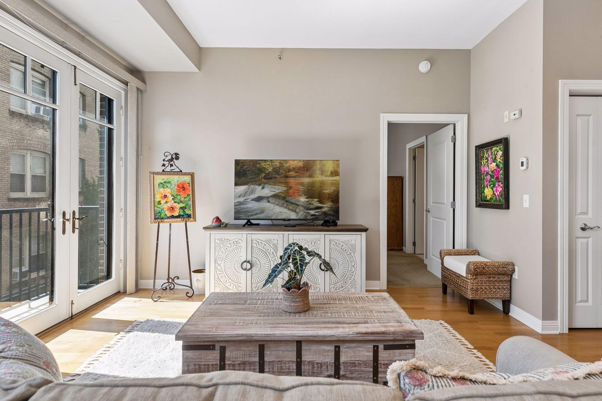 View of Residential at 370 Marshall Avenue #201, Saint Paul MN 55102, Saint Paul (20 of 41) - Mike Wilen | Minnesota Team Real Estate