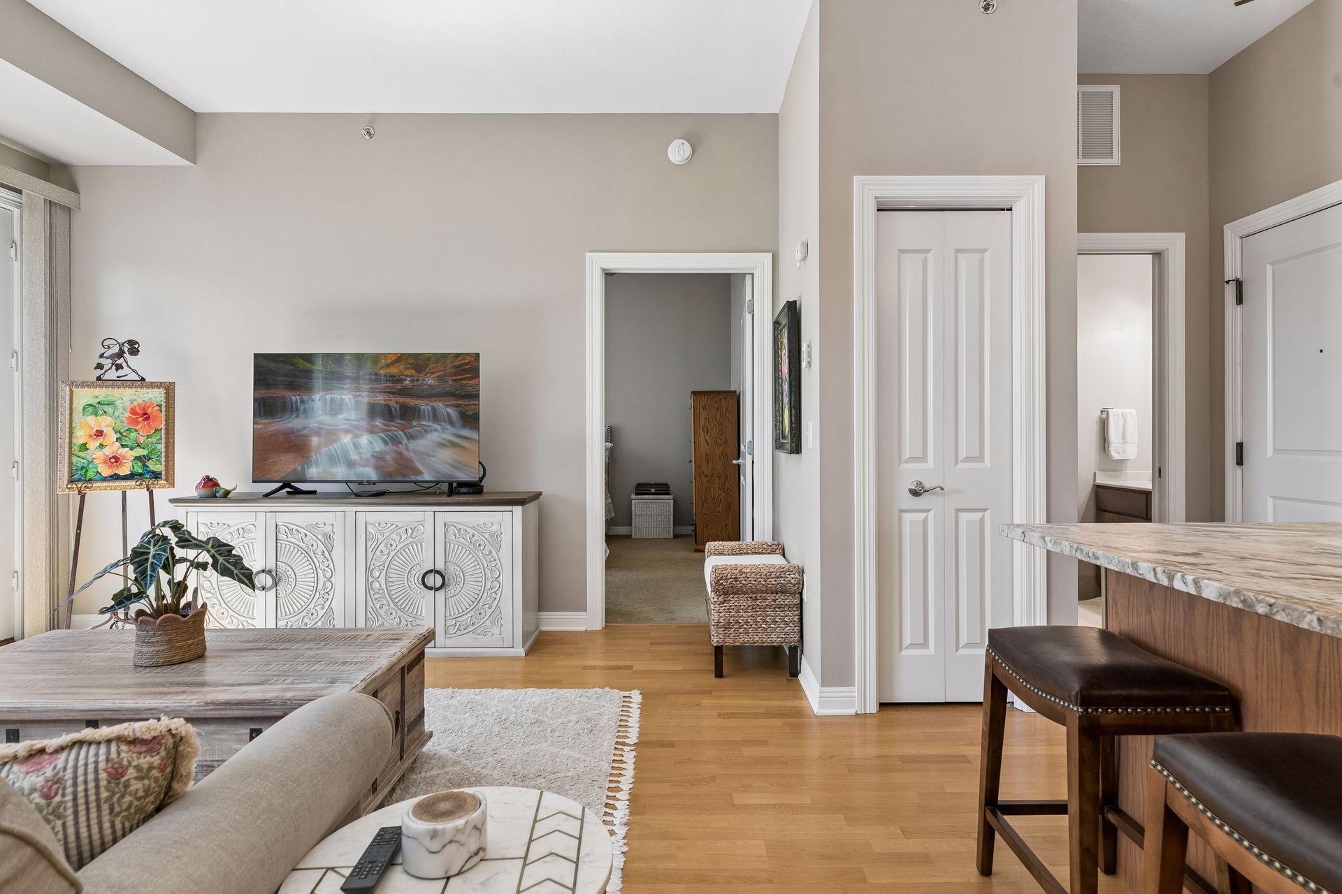 View of Residential at 370 Marshall Avenue #201, Saint Paul MN 55102, Saint Paul (25 of 41) - Mike Wilen | Minnesota Team Real Estate