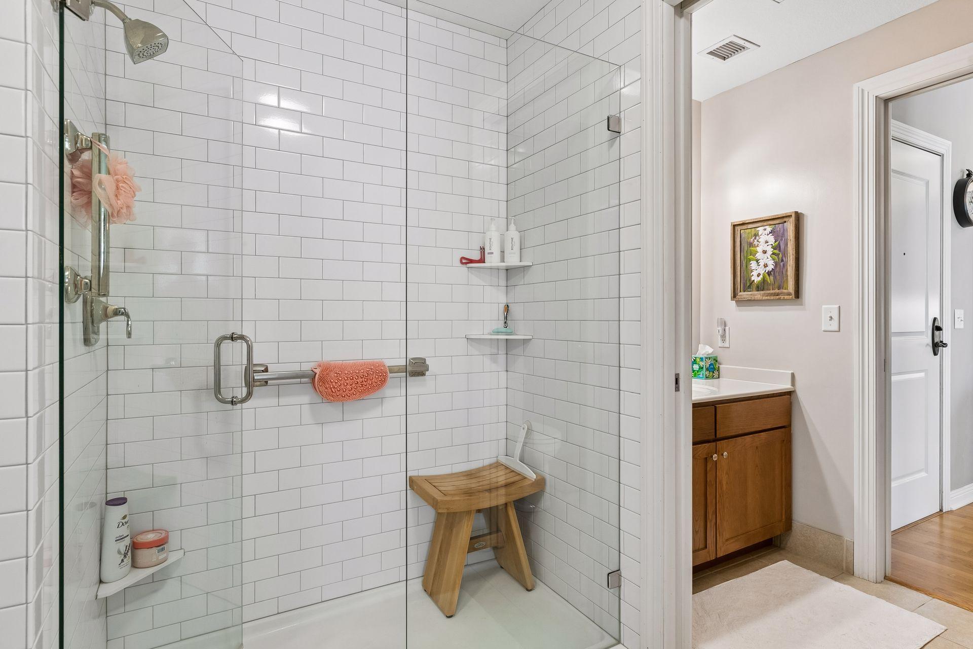 View of Residential at 370 Marshall Avenue #201, Saint Paul MN 55102, Saint Paul (32 of 41) - Mike Wilen | Minnesota Team Real Estate
