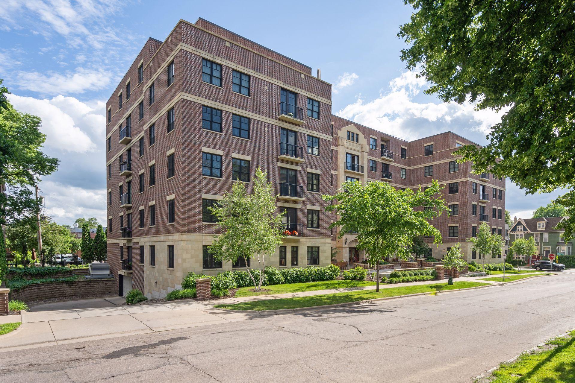 View of Residential at 370 Marshall Avenue #201, Saint Paul MN 55102, Saint Paul (34 of 41) - Mike Wilen | Minnesota Team Real Estate