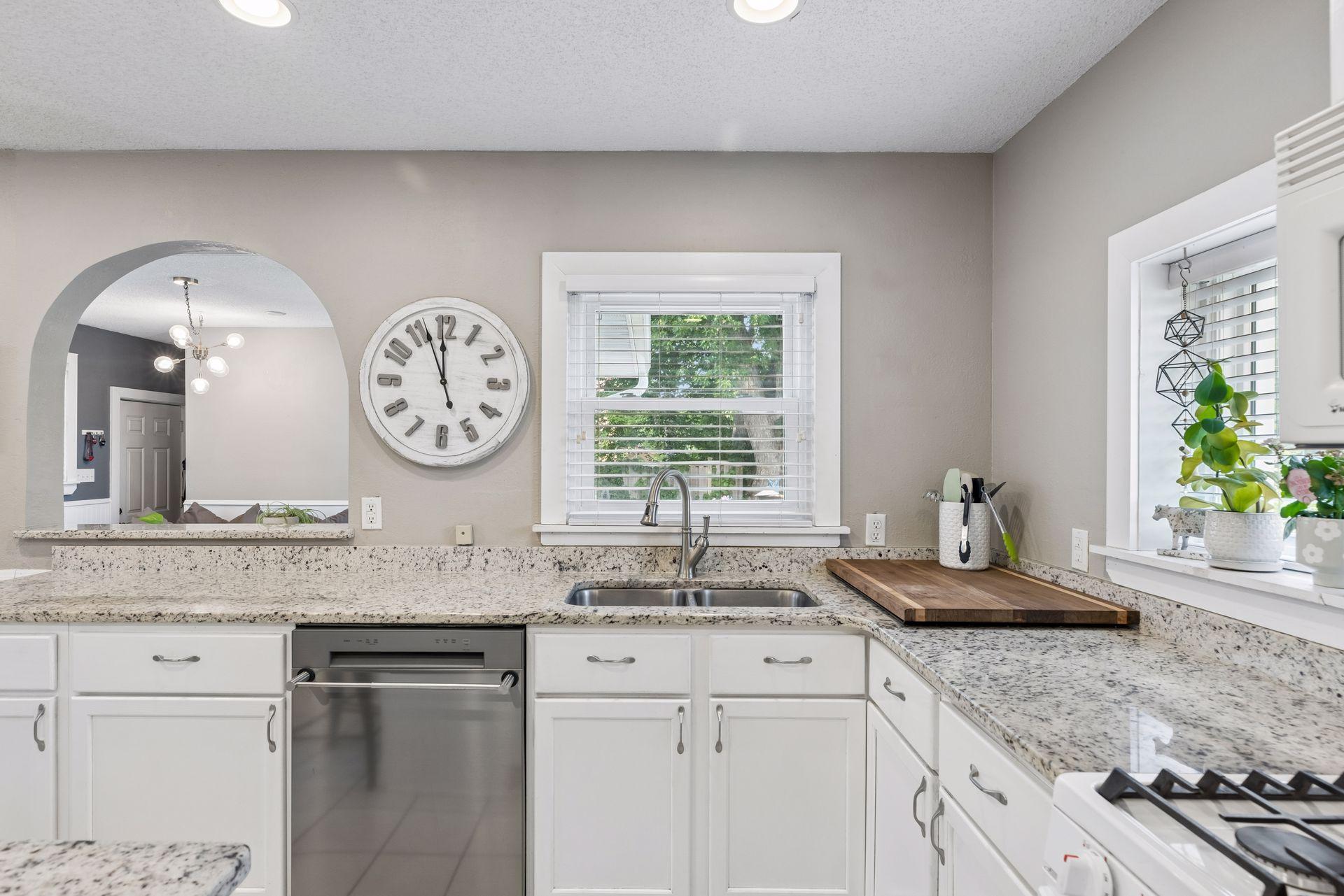 View of Residential at 657 Delaware Avenue, Saint Paul MN 55107, Saint Paul (24 of 56) - Mike Wilen | Minnesota Team Real Estate