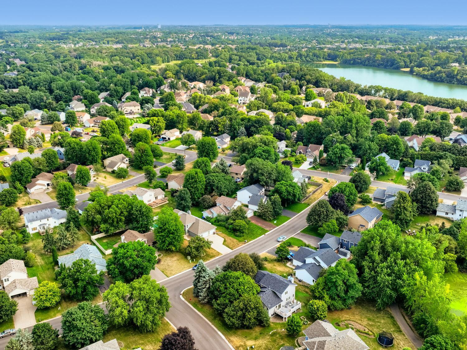 View of Residential at 1119 Bonnieview Drive, Woodbury MN 55129, Woodbury (8 of 45) - Mike Wilen | Minnesota Team Real Estate