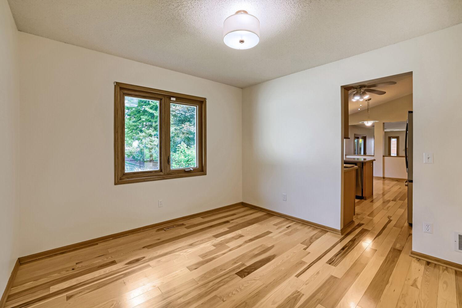 View of Residential at 1119 Bonnieview Drive, Woodbury MN 55129, Woodbury (18 of 45) - Mike Wilen | Minnesota Team Real Estate