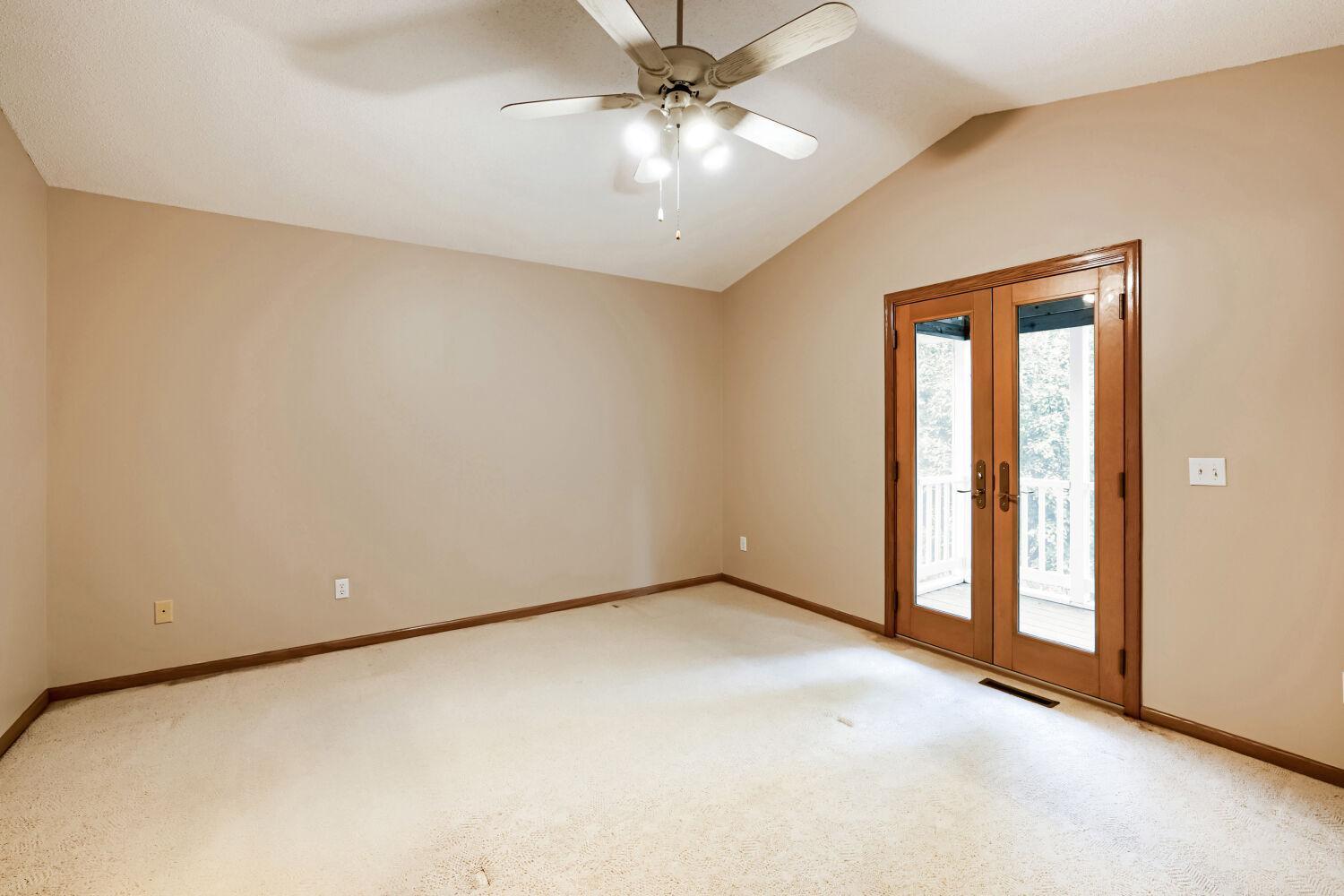 View of Residential at 1119 Bonnieview Drive, Woodbury MN 55129, Woodbury (28 of 45) - Mike Wilen | Minnesota Team Real Estate