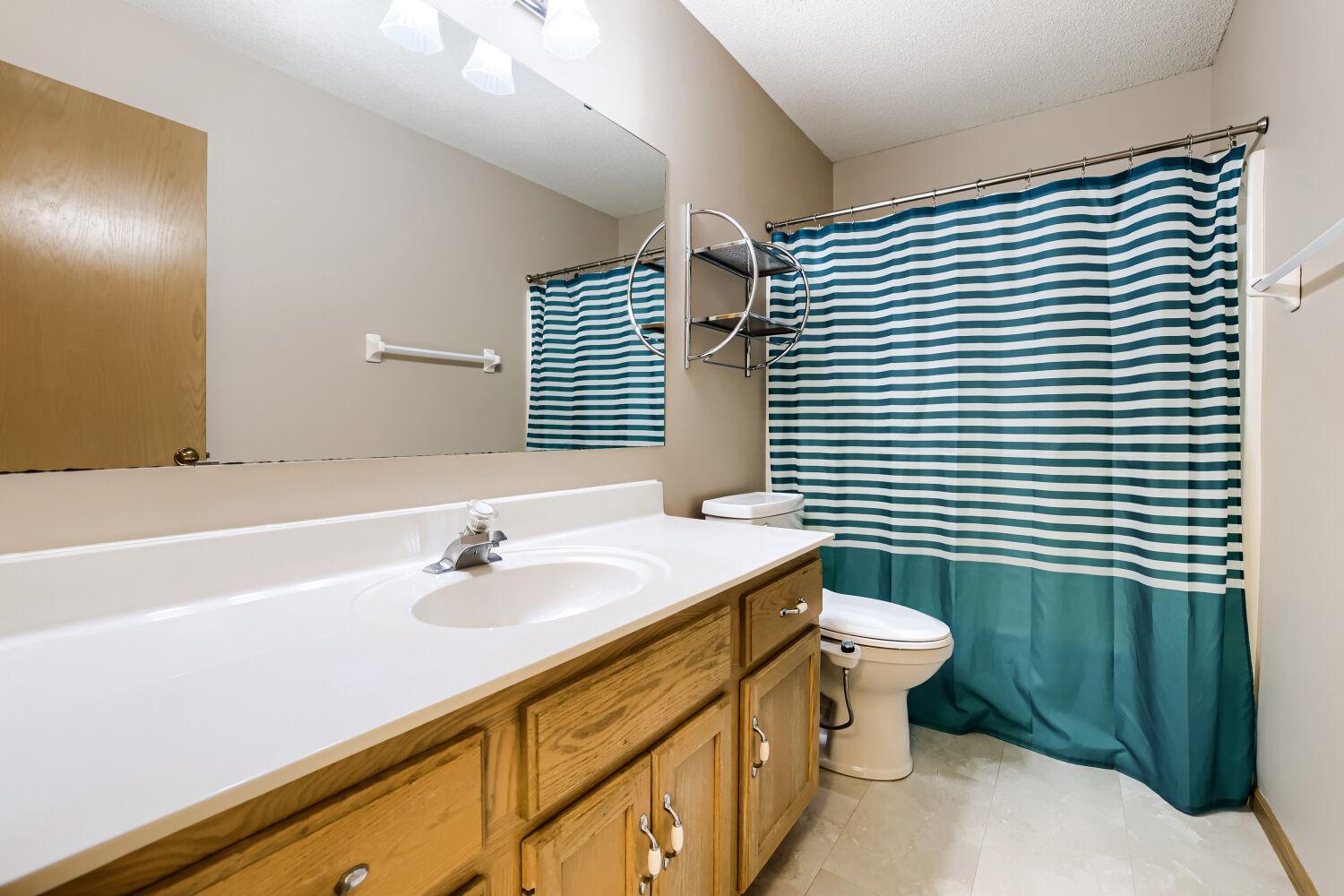 View of Residential at 1119 Bonnieview Drive, Woodbury MN 55129, Woodbury (35 of 45) - Mike Wilen | Minnesota Team Real Estate