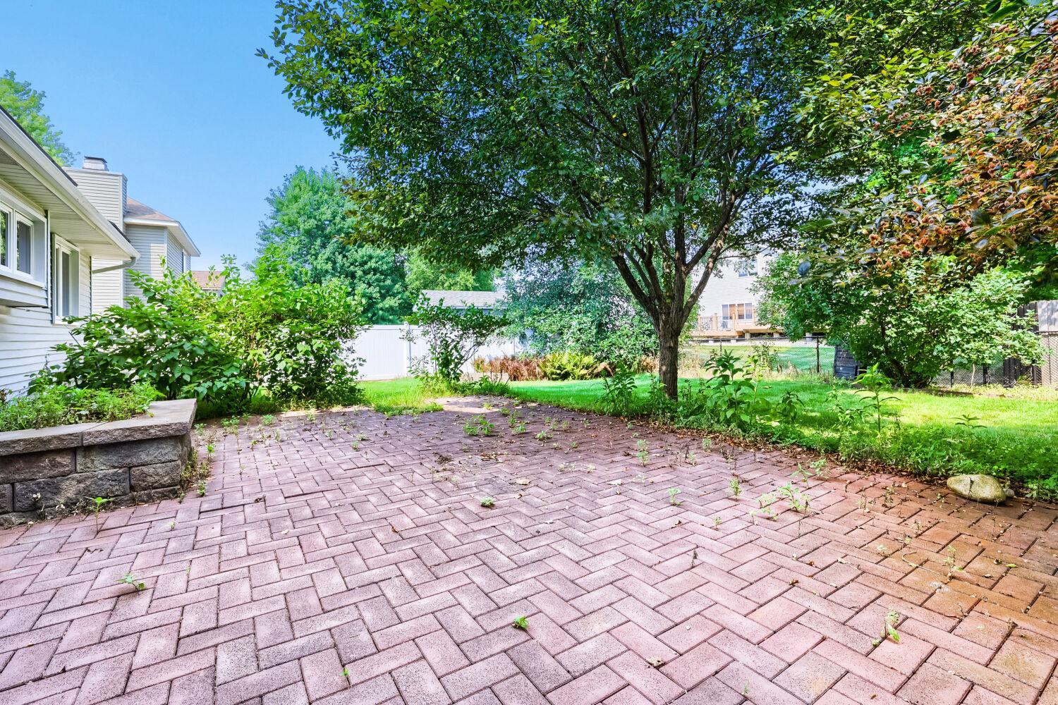 View of Residential at 1119 Bonnieview Drive, Woodbury MN 55129, Woodbury (39 of 45) - Mike Wilen | Minnesota Team Real Estate