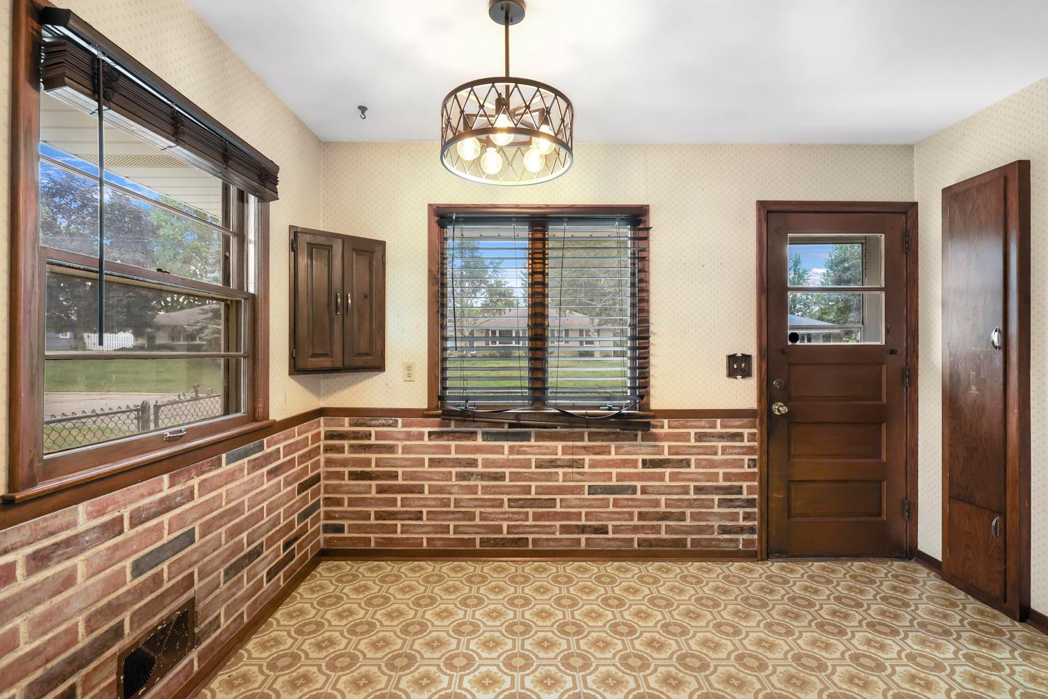 View of Residential at 9141 Oliver Avenue, Bloomington MN 55431, Bloomington (18 of 37) - Mike Wilen | Minnesota Team Real Estate