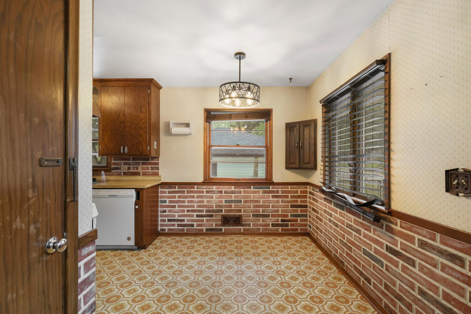 View of Residential at 9141 Oliver Avenue, Bloomington MN 55431, Bloomington (17 of 37) - Mike Wilen | Minnesota Team Real Estate