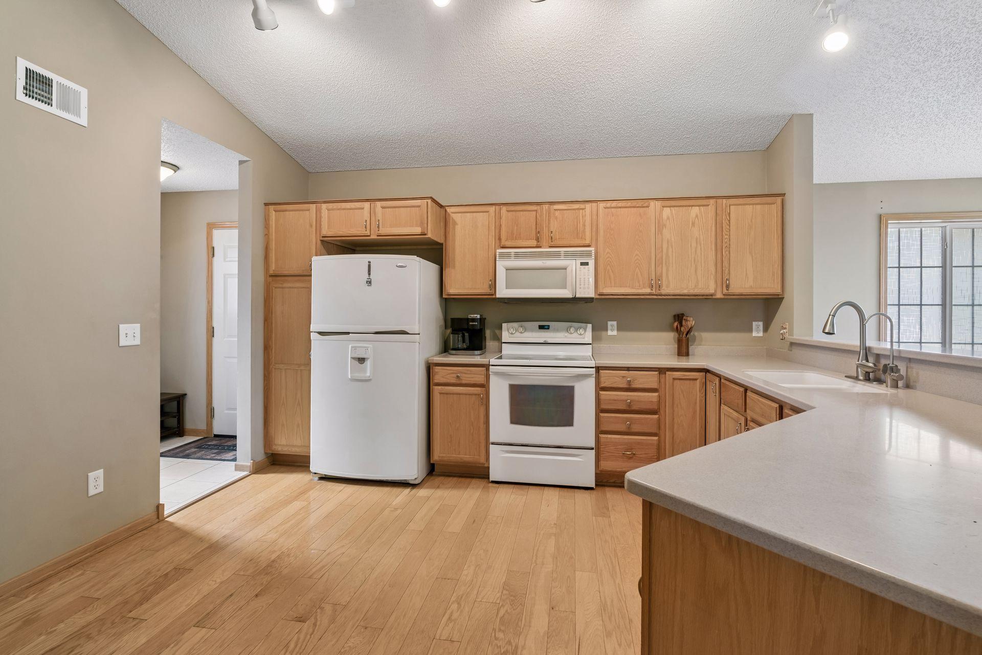 View of Residential at 8556 Adair Circle, Brooklyn Park MN 55443, Brooklyn Park (11 of 27) - Mike Wilen | Minnesota Team Real Estate