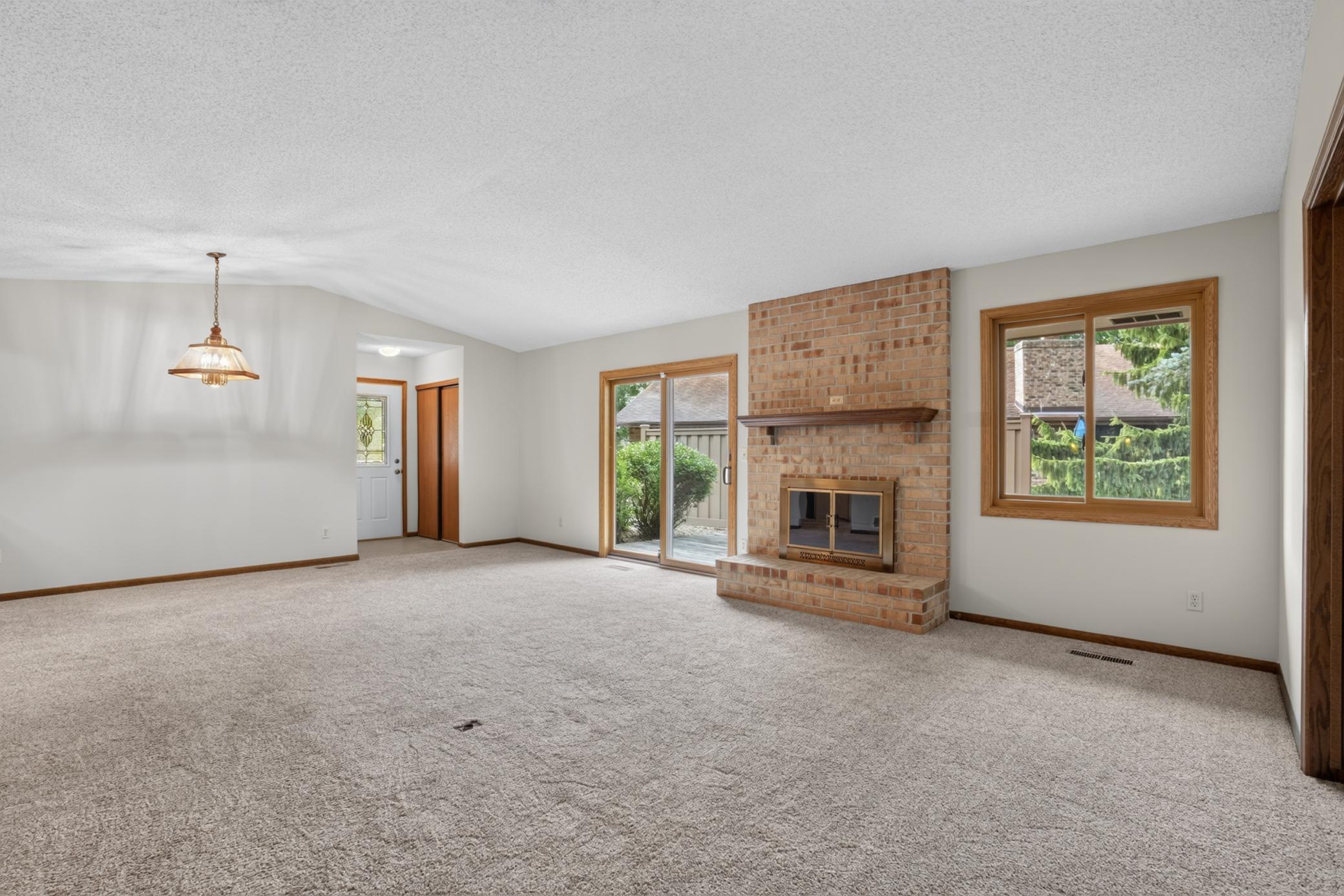 View of Residential at 7055 Robinwood Trail, Woodbury MN 55125, Woodbury (8 of 30) - Mike Wilen | Minnesota Team Real Estate