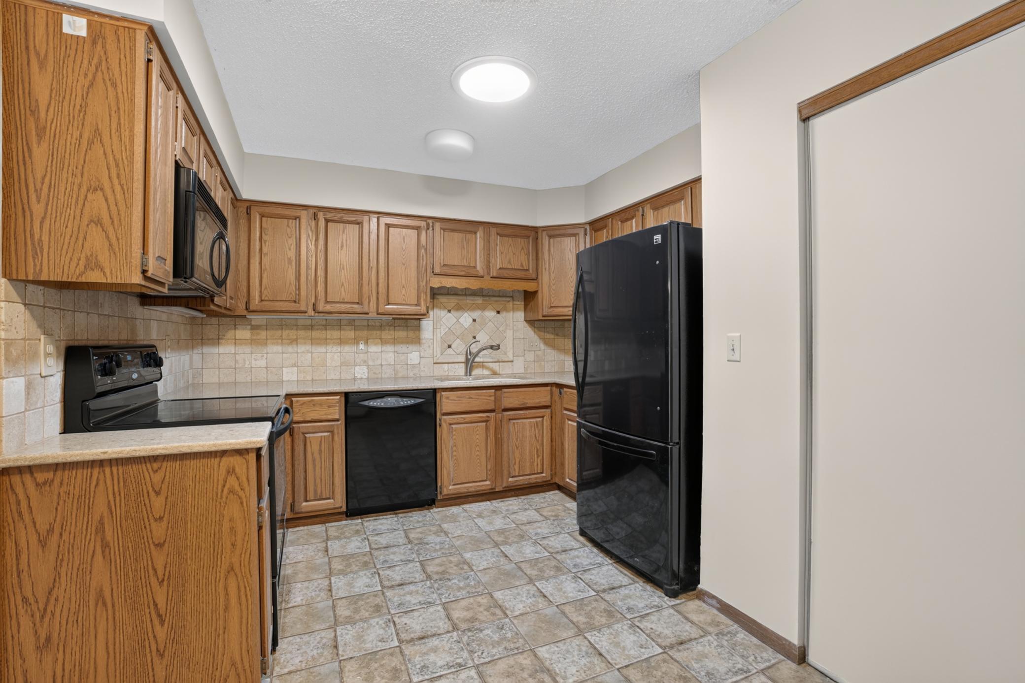 View of Residential at 7055 Robinwood Trail, Woodbury MN 55125, Woodbury (6 of 30) - Mike Wilen | Minnesota Team Real Estate
