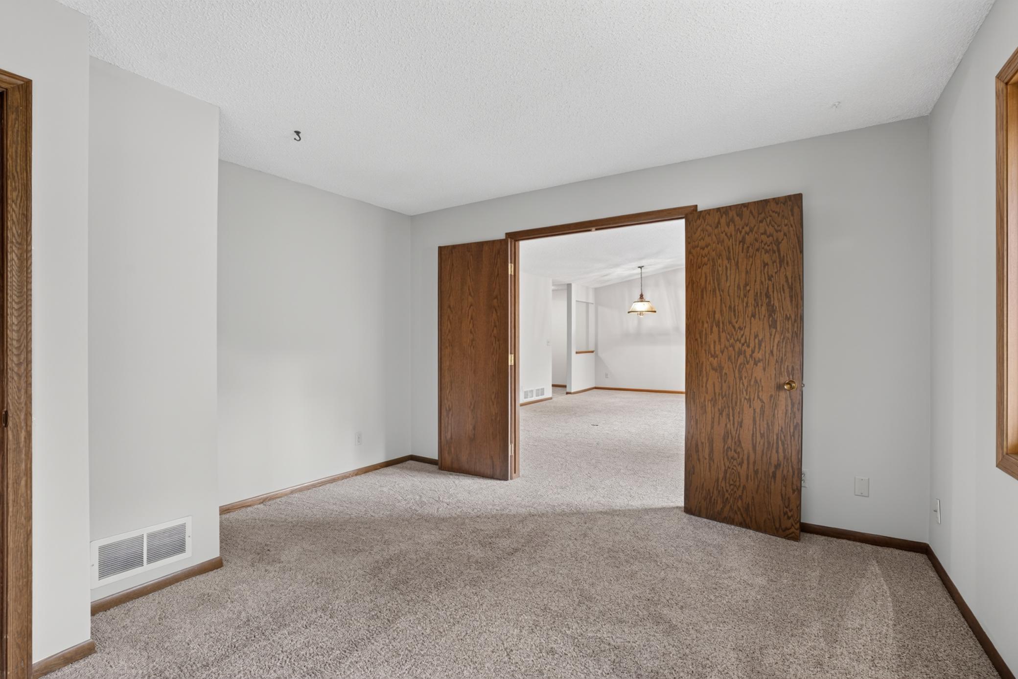 View of Residential at 7055 Robinwood Trail, Woodbury MN 55125, Woodbury (11 of 30) - Mike Wilen | Minnesota Team Real Estate
