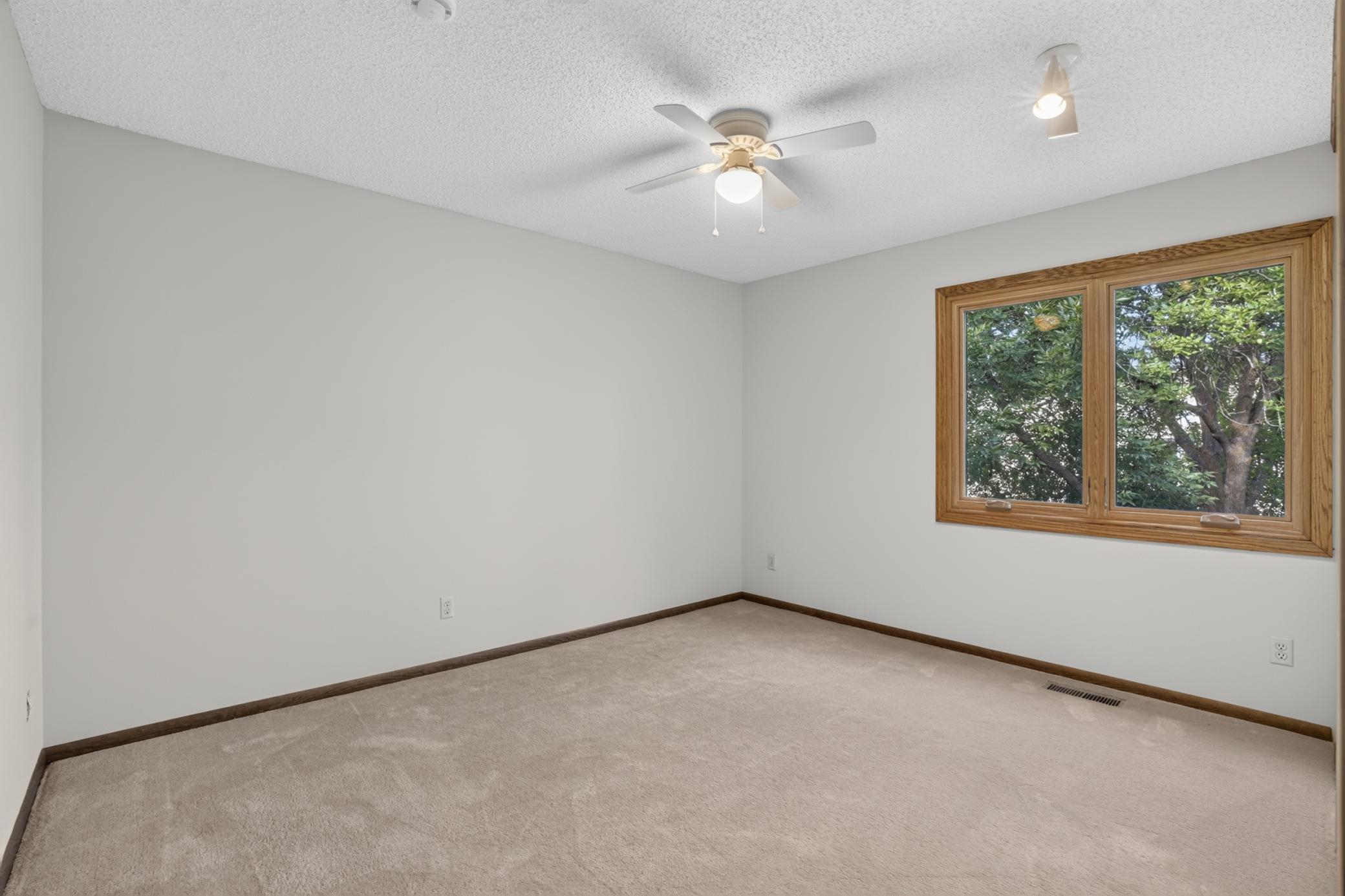 View of Residential at 7055 Robinwood Trail, Woodbury MN 55125, Woodbury (13 of 30) - Mike Wilen | Minnesota Team Real Estate