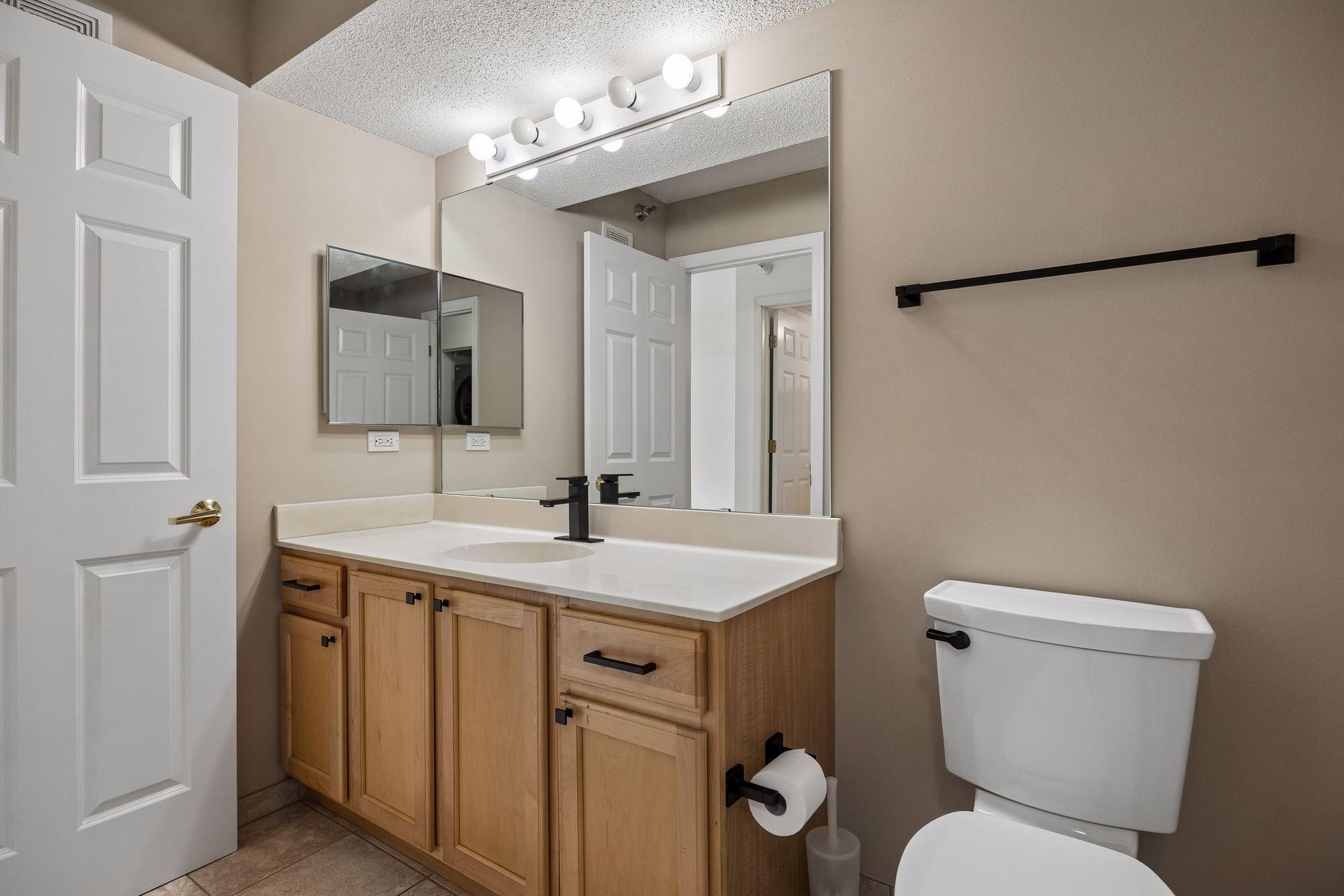 View of Residential at 660 2nd Street #126, Minneapolis MN 55401, Minneapolis (26 of 41) - Mike Wilen | Minnesota Team Real Estate
