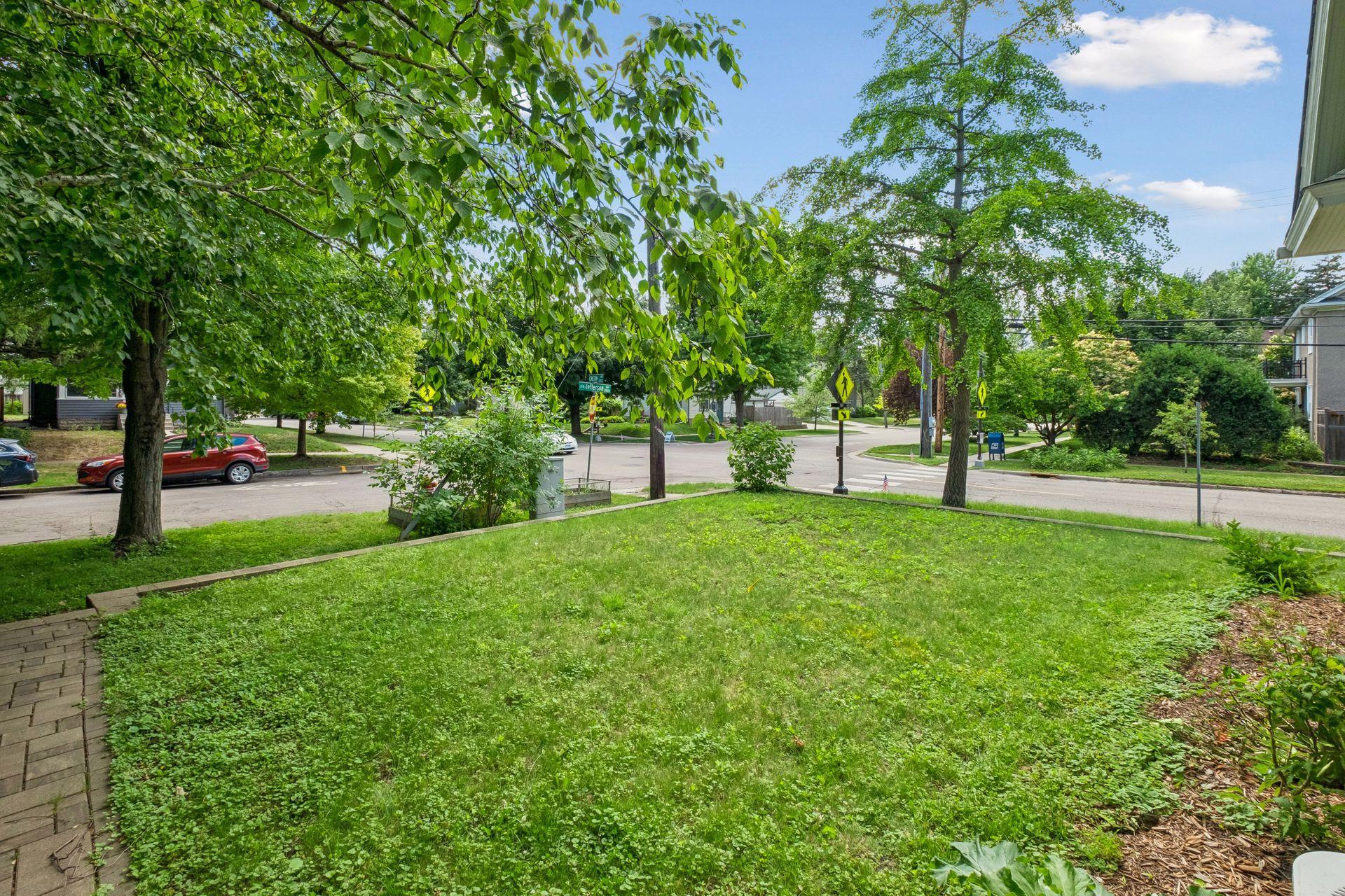View of Residential at 358 Cretin Avenue, Saint Paul MN 55105, Saint Paul (28 of 33) - Mike Wilen | Minnesota Team Real Estate