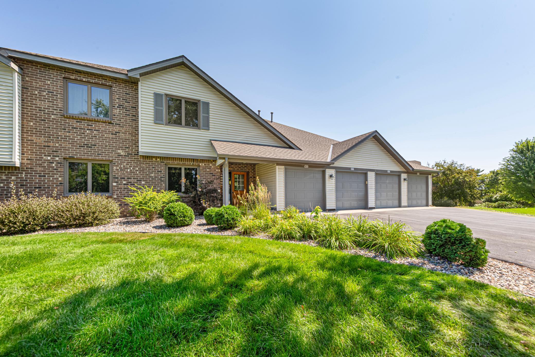 View of (TH) Side x Side at 7250 Hunters Run, Eden Prairie - Mike Wilen | Minnesota Team Real Estate