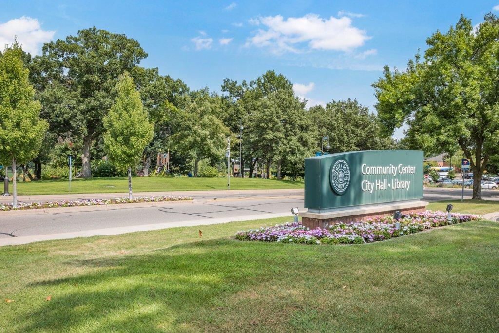 View of Residential at 727 Tanglewood Drive, Shoreview MN 55126, Shoreview (28 of 31) - Mike Wilen | Minnesota Team Real Estate
