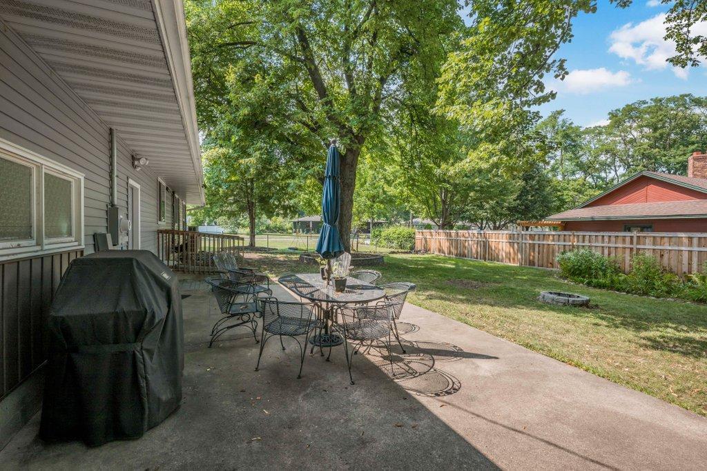 View of Residential at 727 Tanglewood Drive, Shoreview MN 55126, Shoreview (22 of 31) - Mike Wilen | Minnesota Team Real Estate