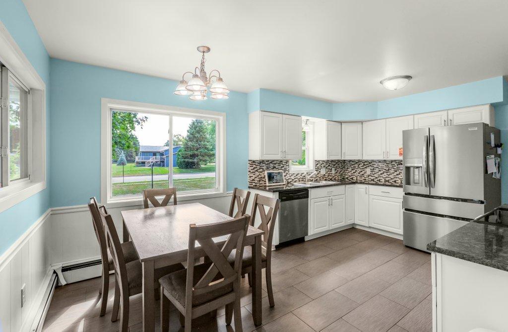 View of Residential at 727 Tanglewood Drive, Shoreview MN 55126, Shoreview (10 of 31) - Mike Wilen | Minnesota Team Real Estate