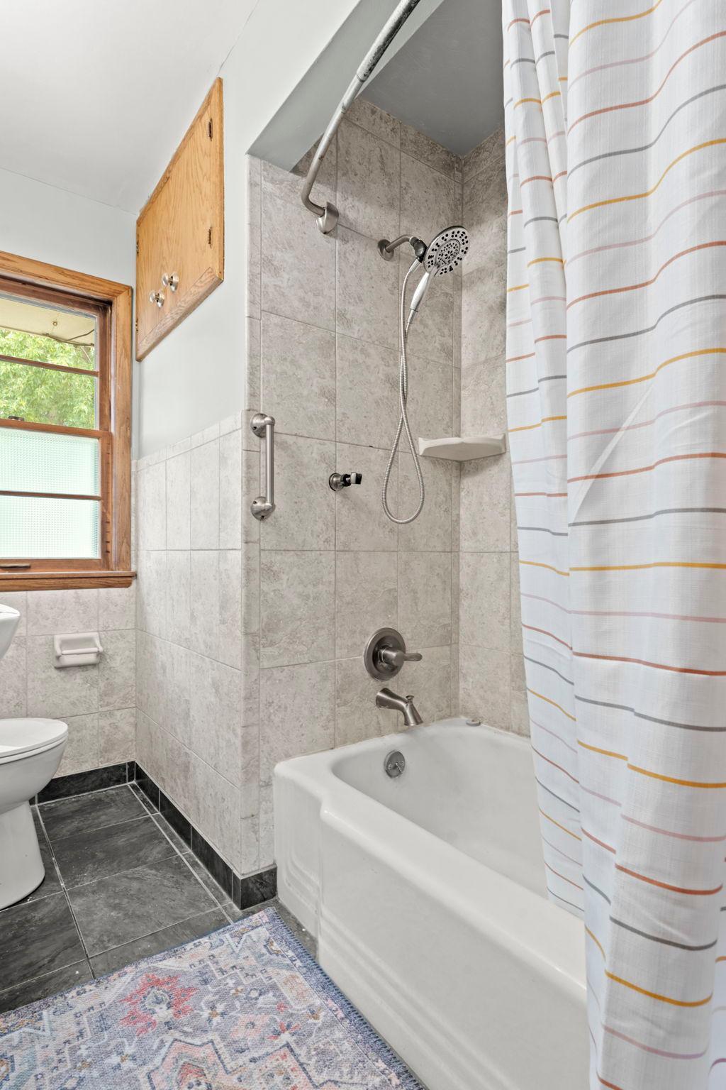 View of Residential at 238 Macarthur Street, South Saint Paul MN 55075, South Saint Paul (22 of 38) - Mike Wilen | Minnesota Team Real Estate