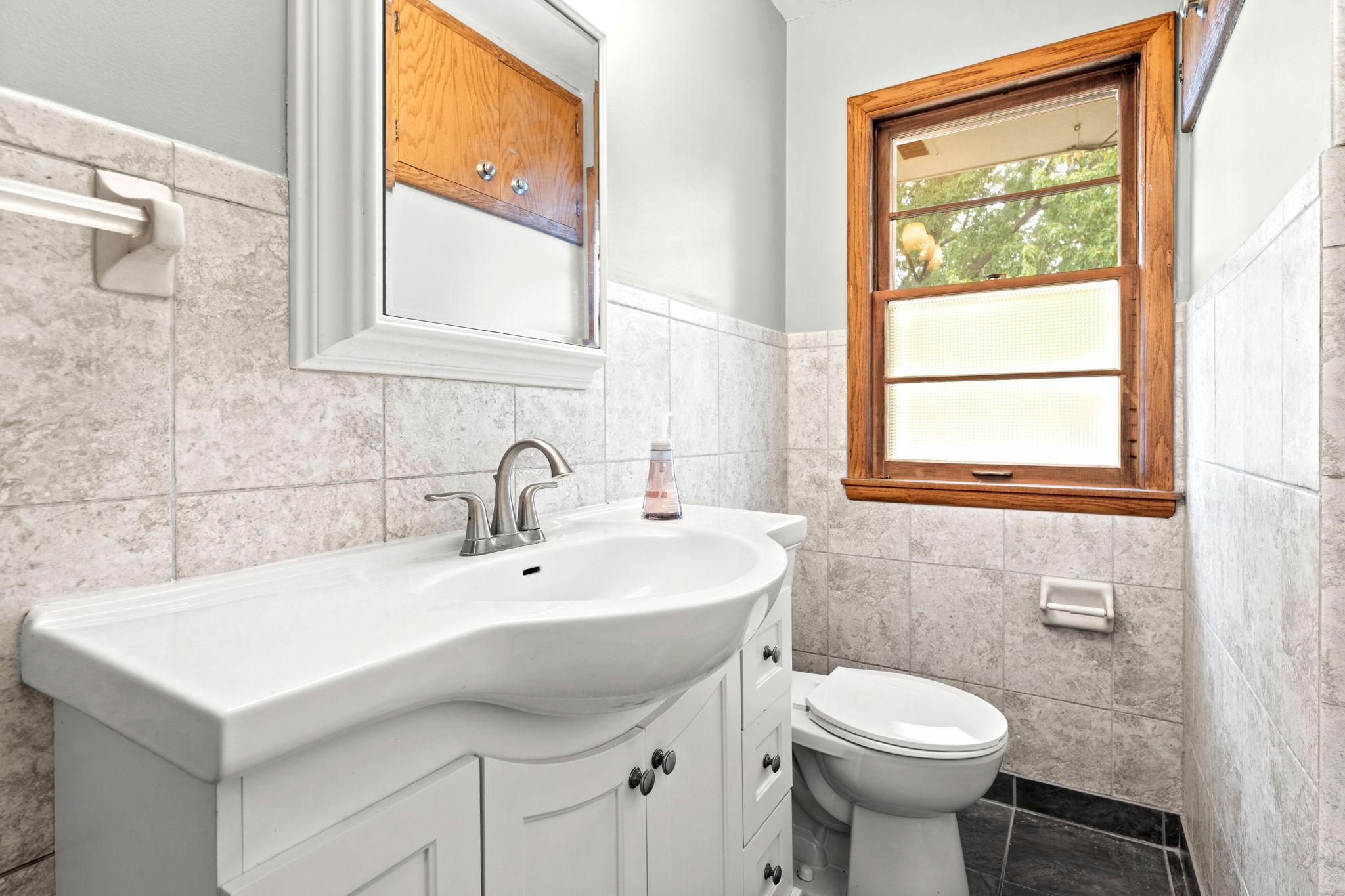View of Residential at 238 Macarthur Street, South Saint Paul MN 55075, South Saint Paul (21 of 38) - Mike Wilen | Minnesota Team Real Estate