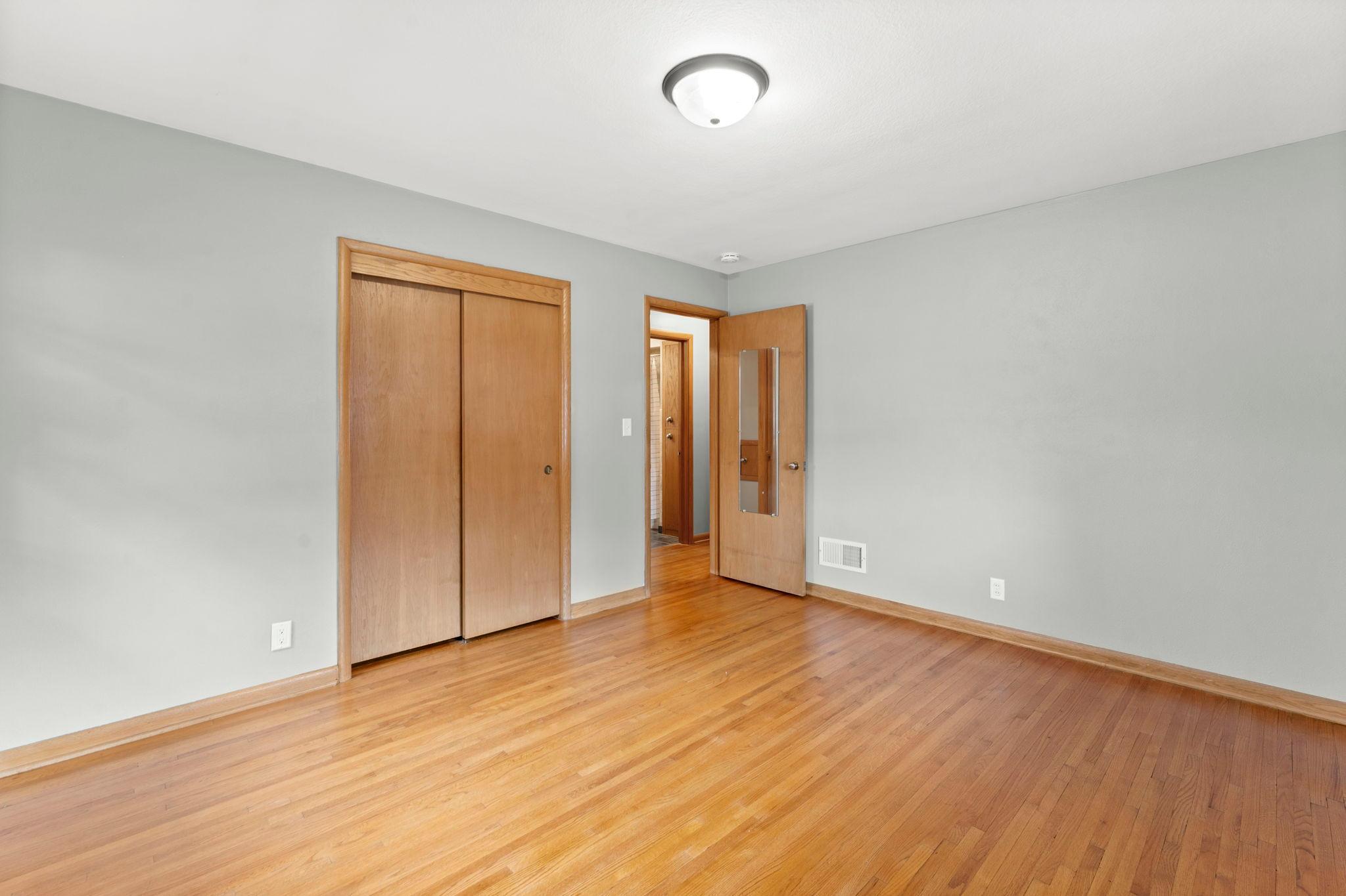 View of Residential at 238 Macarthur Street, South Saint Paul MN 55075, South Saint Paul (17 of 38) - Mike Wilen | Minnesota Team Real Estate
