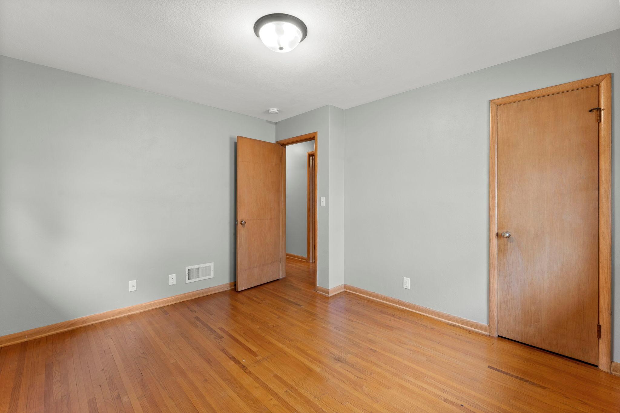 View of Residential at 238 Macarthur Street, South Saint Paul MN 55075, South Saint Paul (18 of 38) - Mike Wilen | Minnesota Team Real Estate