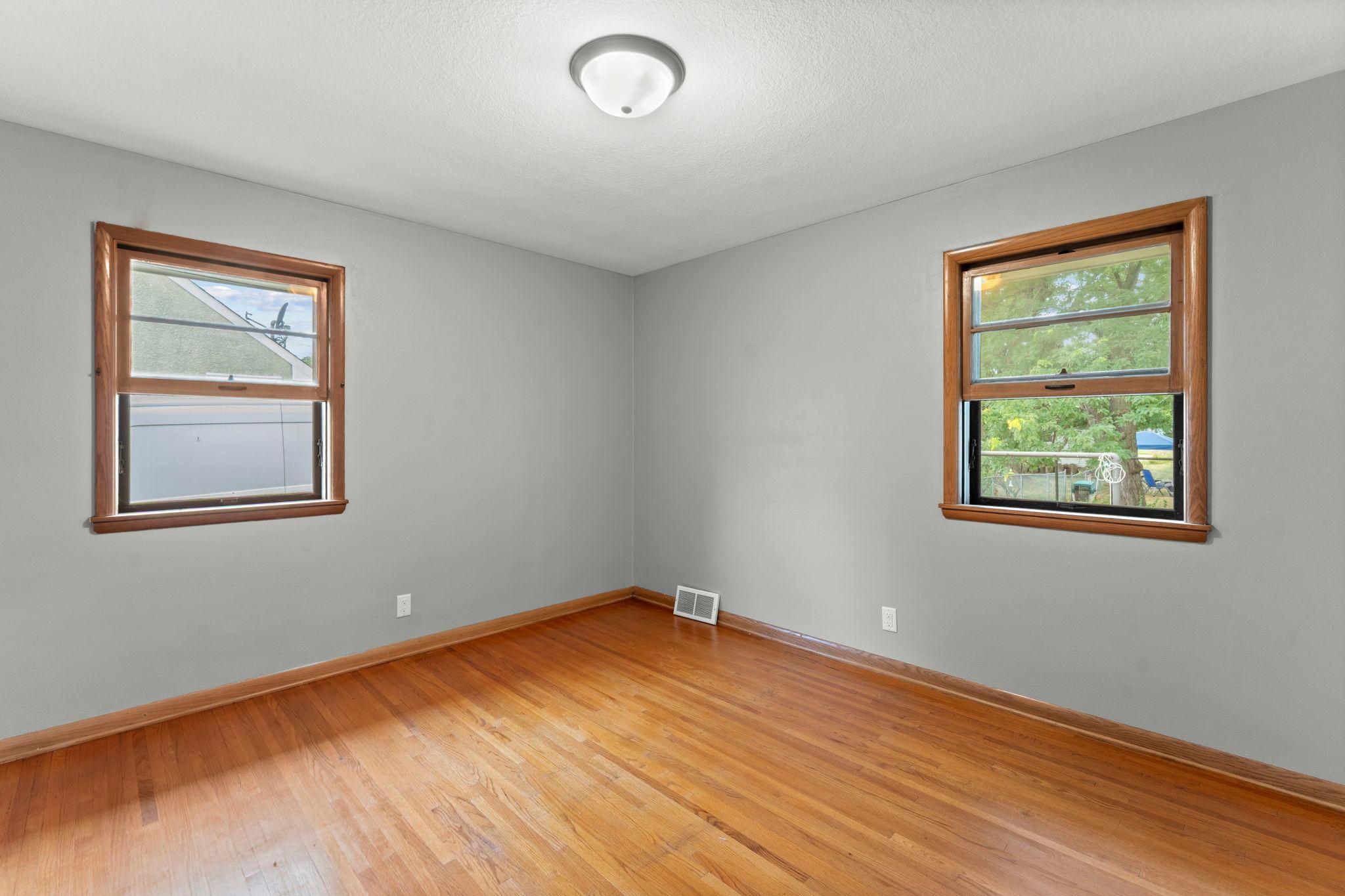 View of Residential at 238 Macarthur Street, South Saint Paul MN 55075, South Saint Paul (20 of 38) - Mike Wilen | Minnesota Team Real Estate