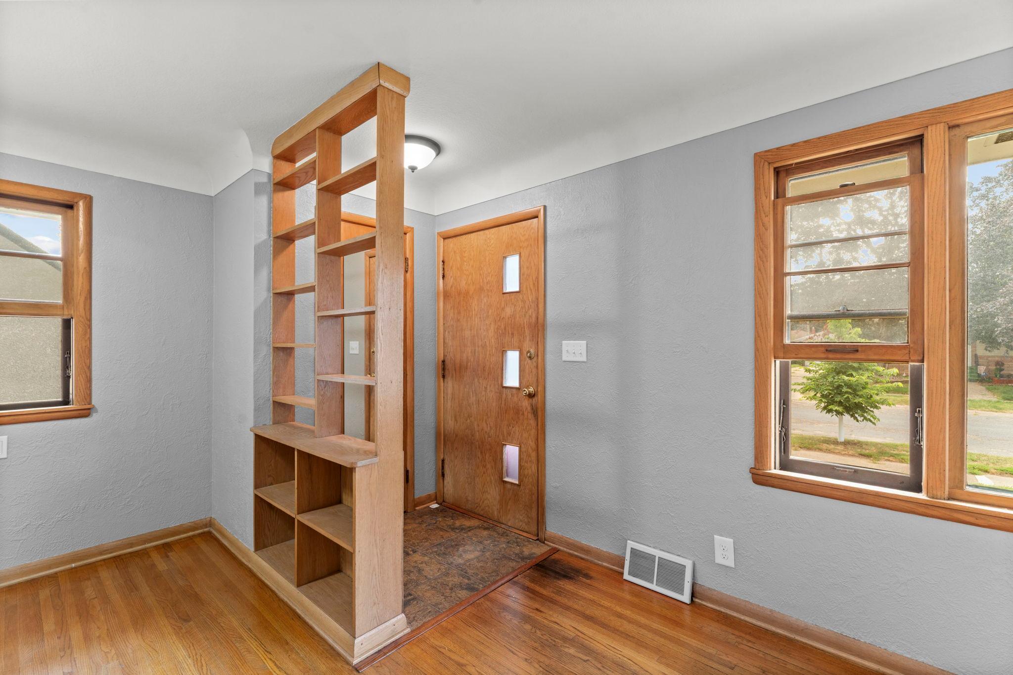 View of Residential at 238 Macarthur Street, South Saint Paul MN 55075, South Saint Paul (3 of 38) - Mike Wilen | Minnesota Team Real Estate