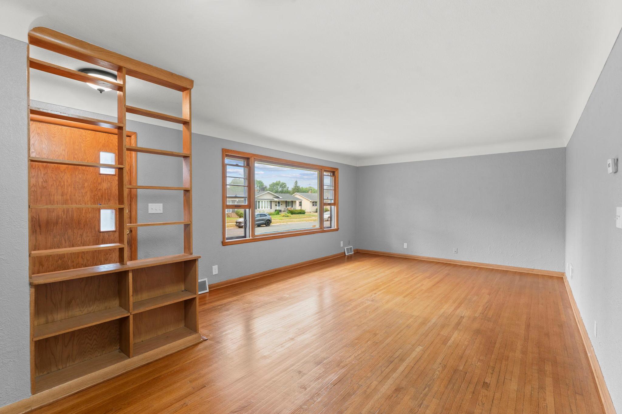 View of Residential at 238 Macarthur Street, South Saint Paul MN 55075, South Saint Paul (5 of 38) - Mike Wilen | Minnesota Team Real Estate