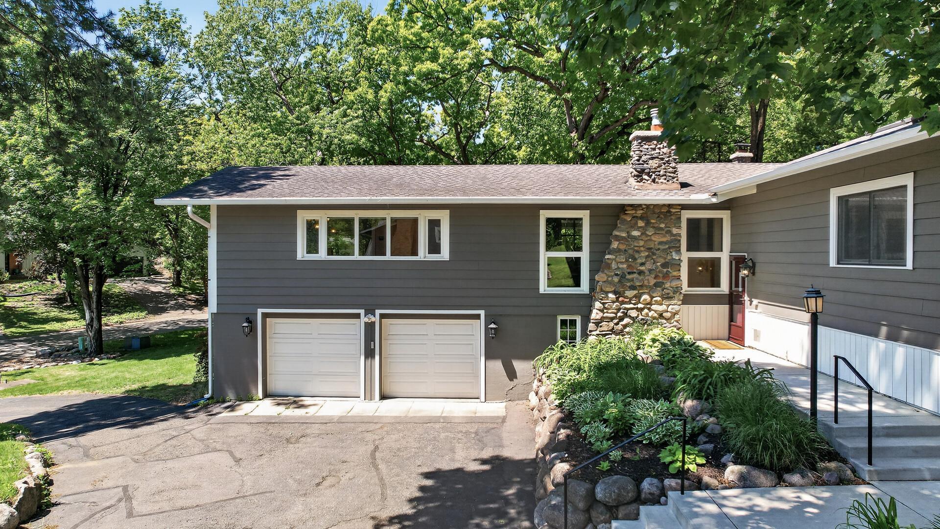 View of Residential at 12020 Mayflower Circle, Minnetonka MN 55305, Minnetonka (4 of 59) - Mike Wilen | Minnesota Team Real Estate