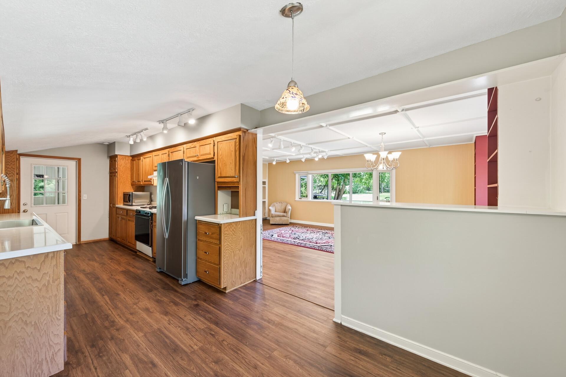 View of Residential at 12020 Mayflower Circle, Minnetonka MN 55305, Minnetonka (24 of 59) - Mike Wilen | Minnesota Team Real Estate