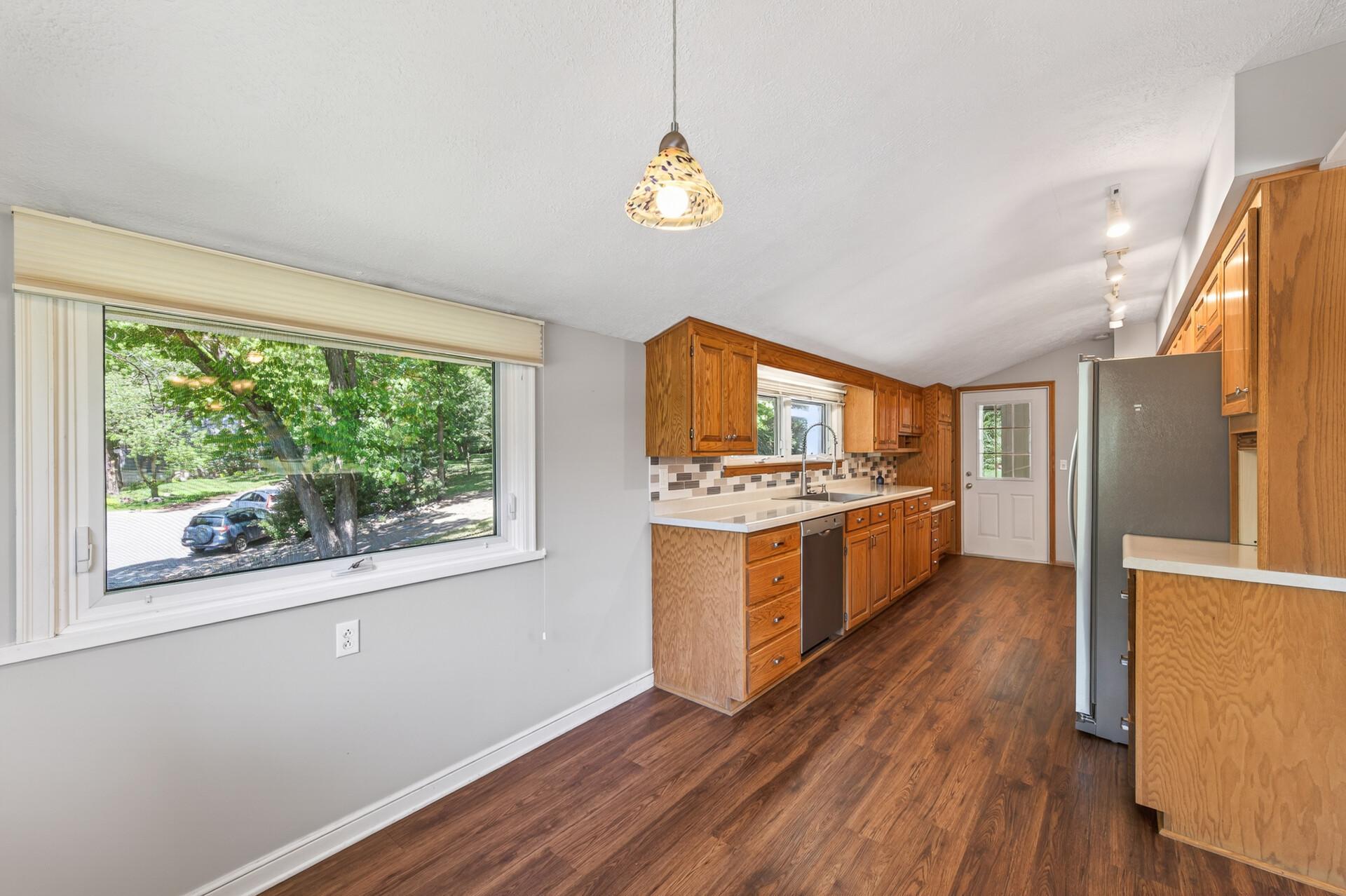 View of Residential at 12020 Mayflower Circle, Minnetonka MN 55305, Minnetonka (25 of 59) - Mike Wilen | Minnesota Team Real Estate