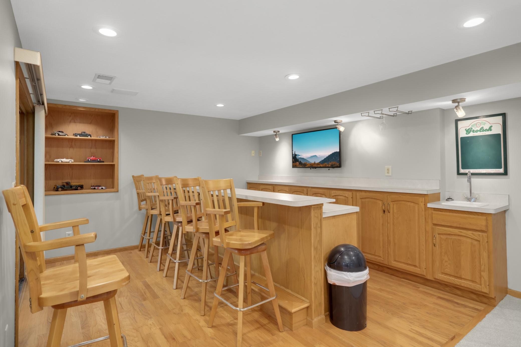 View of Residential at 1381 Interlachen Drive, Eagan MN 55123, Eagan (39 of 48) - Mike Wilen | Minnesota Team Real Estate