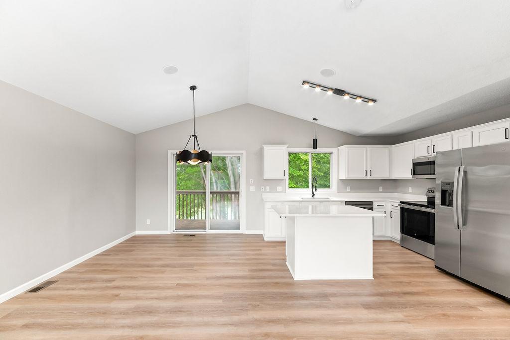 View of Residential at 2827 18th Avenue, Shakopee MN 55379, Shakopee (14 of 50) - Mike Wilen | Minnesota Team Real Estate