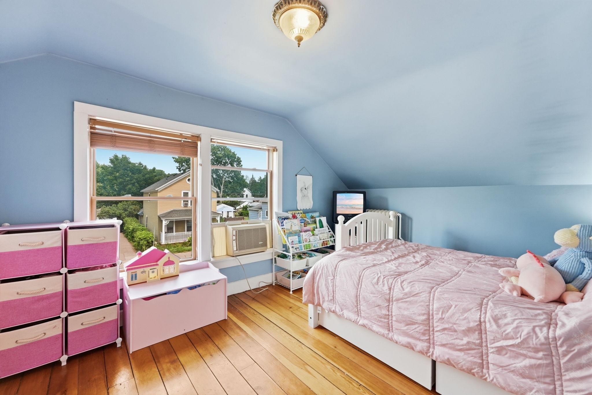 View of Residential at 414 Banfil Street, Saint Paul MN 55102, Saint Paul (17 of 30) - Mike Wilen | Minnesota Team Real Estate