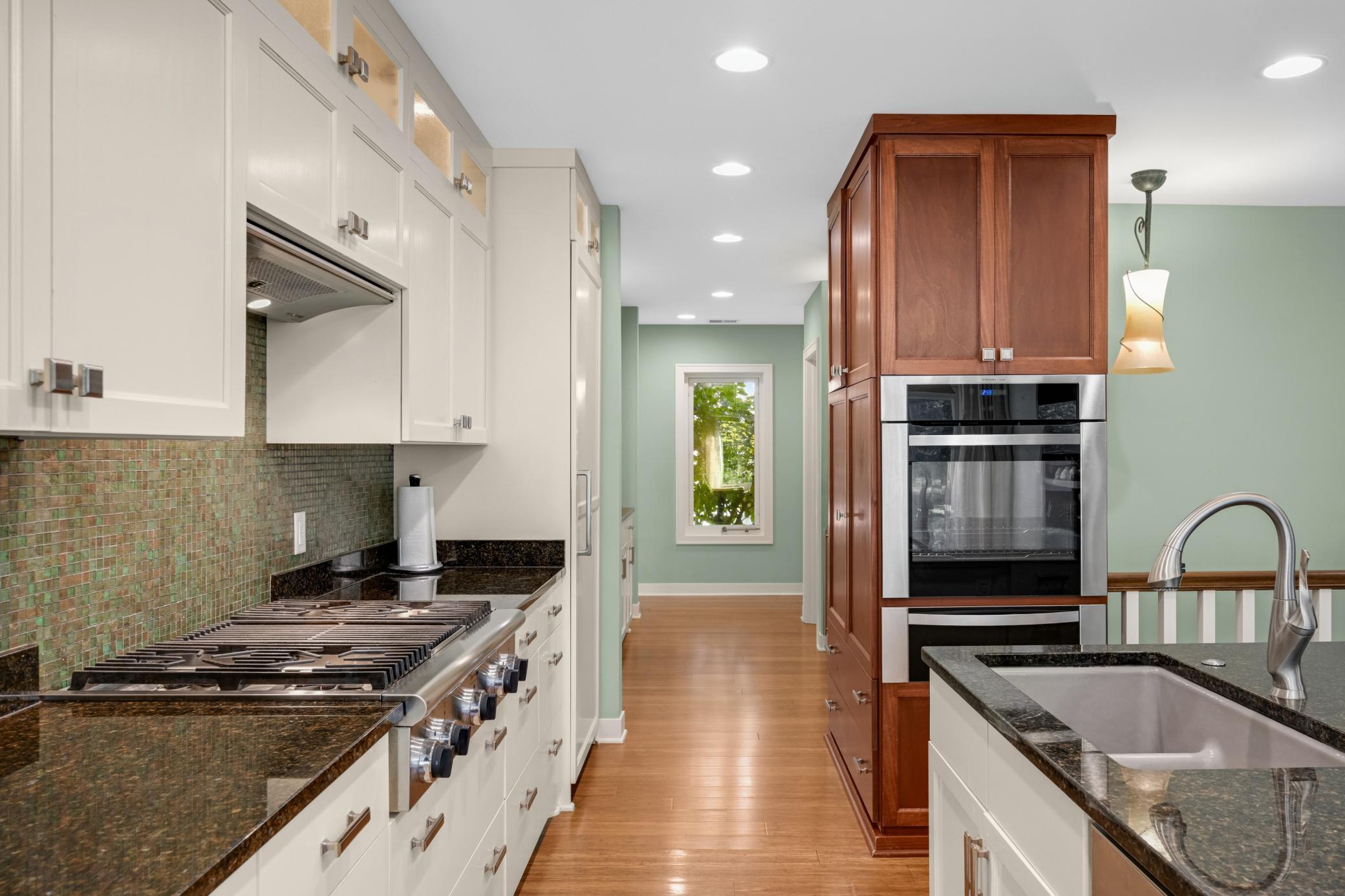 View of Residential at 1616 Mississippi River Boulevard, Saint Paul MN 55116, Saint Paul (17 of 71) - Mike Wilen | Minnesota Team Real Estate