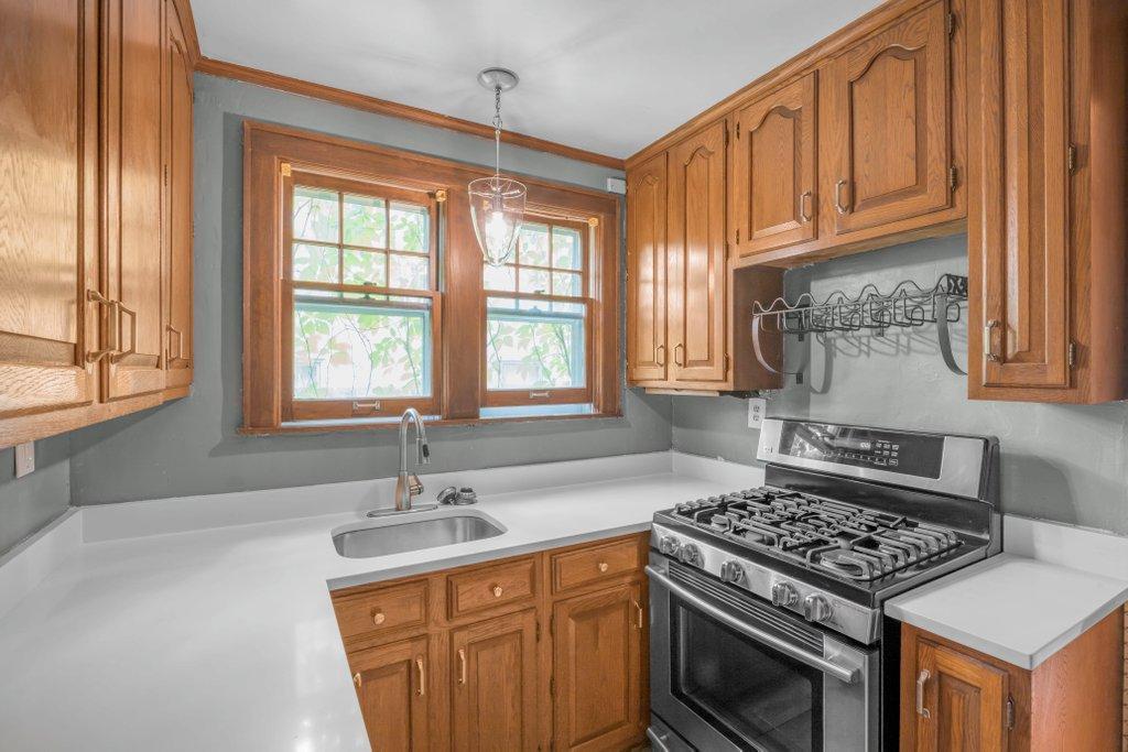 View of Residential at 2657 Zenith Avenue, Robbinsdale MN 55422, Robbinsdale (9 of 26) - Mike Wilen | Minnesota Team Real Estate