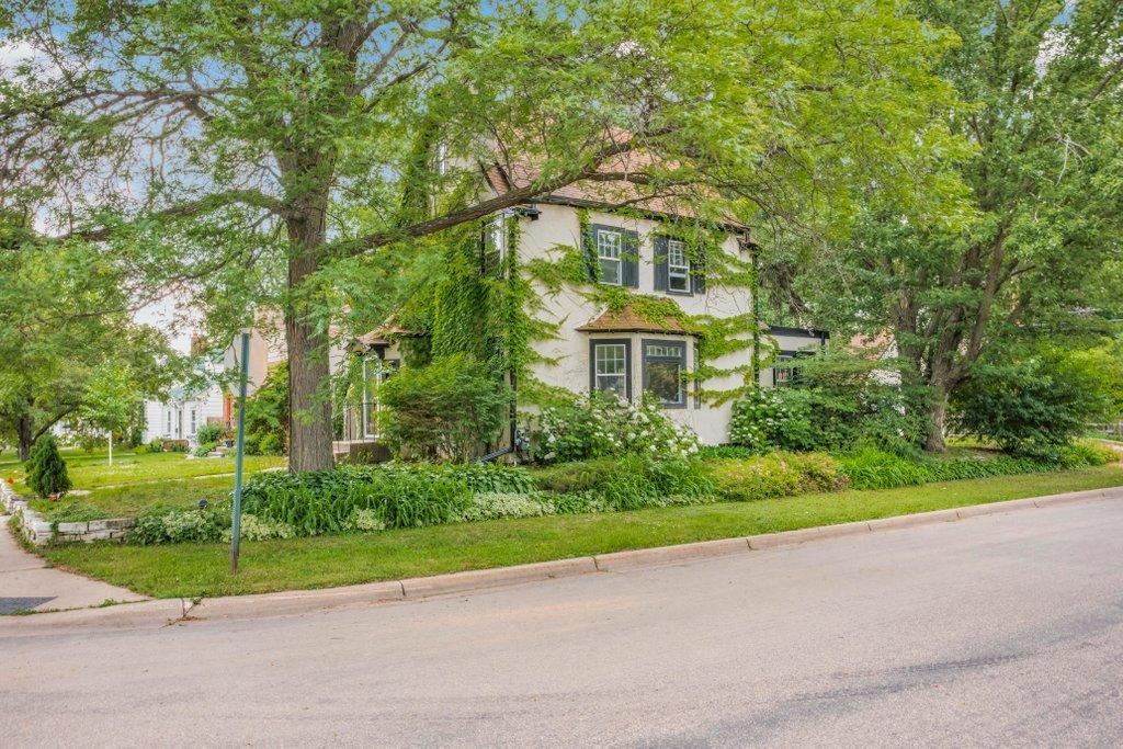 View of Residential at 2657 Zenith Avenue, Robbinsdale MN 55422, Robbinsdale (20 of 26) - Mike Wilen | Minnesota Team Real Estate