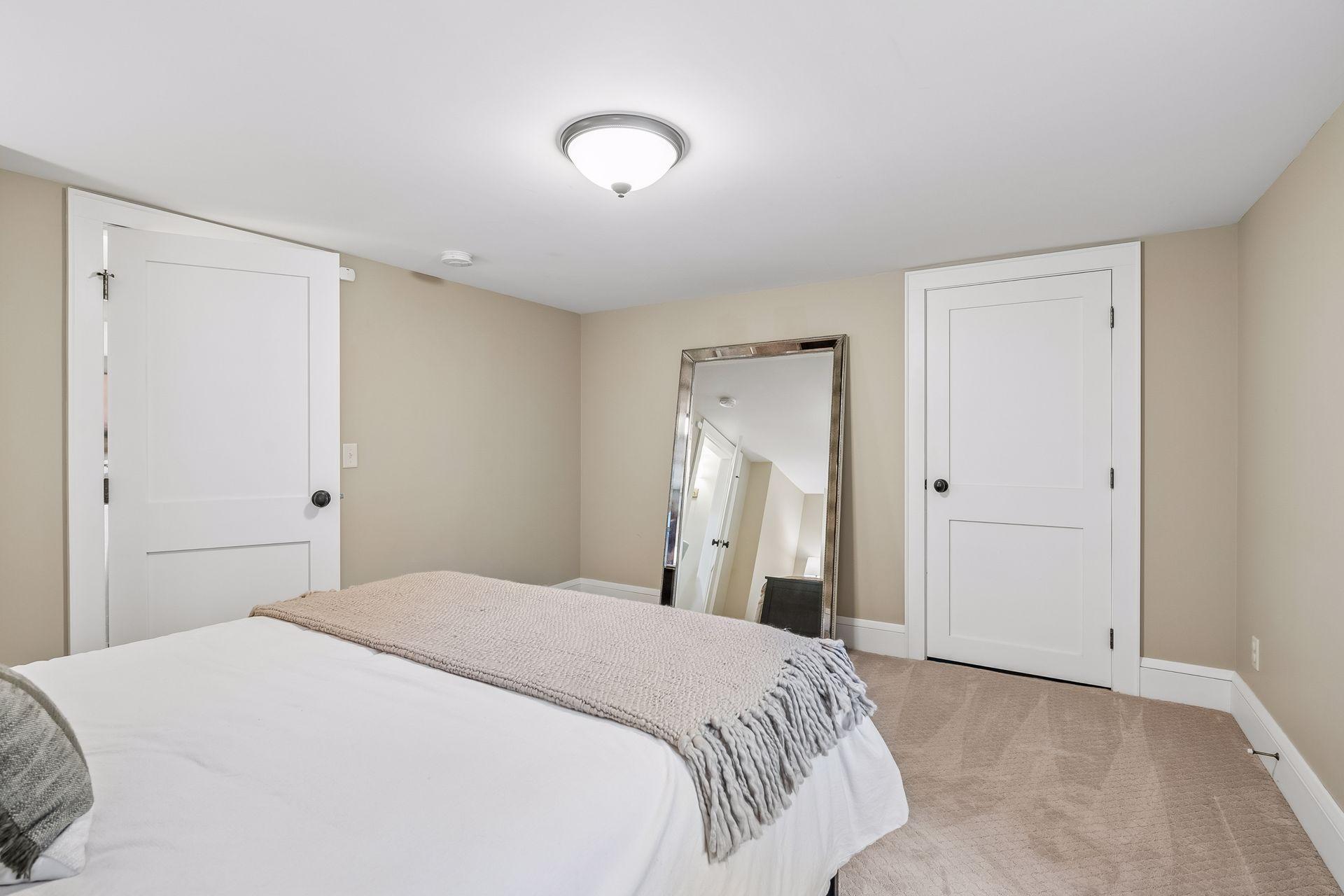 View of Residential at 4517 Wooddale Avenue, Edina MN 55424, Edina (49 of 59) - Mike Wilen | Minnesota Team Real Estate