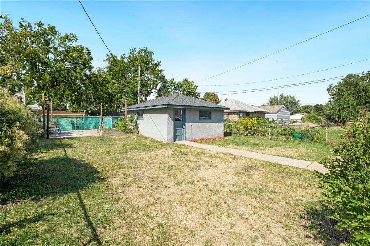 View of Residential at 2606 Hayes Street, Minneapolis MN 55418, Minneapolis (28 of 30) - Mike Wilen | Minnesota Team Real Estate