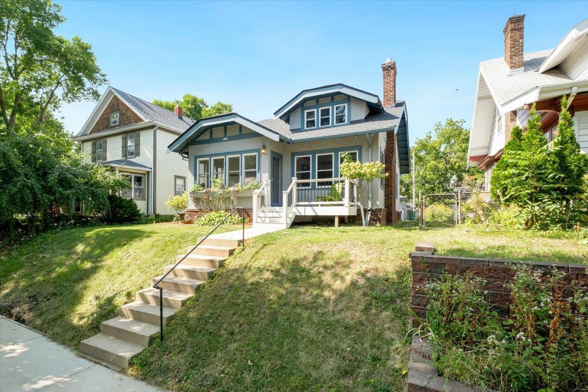 View of Single Family at 2606 Hayes Street, Minneapolis - Mike Wilen | Minnesota Team Real Estate