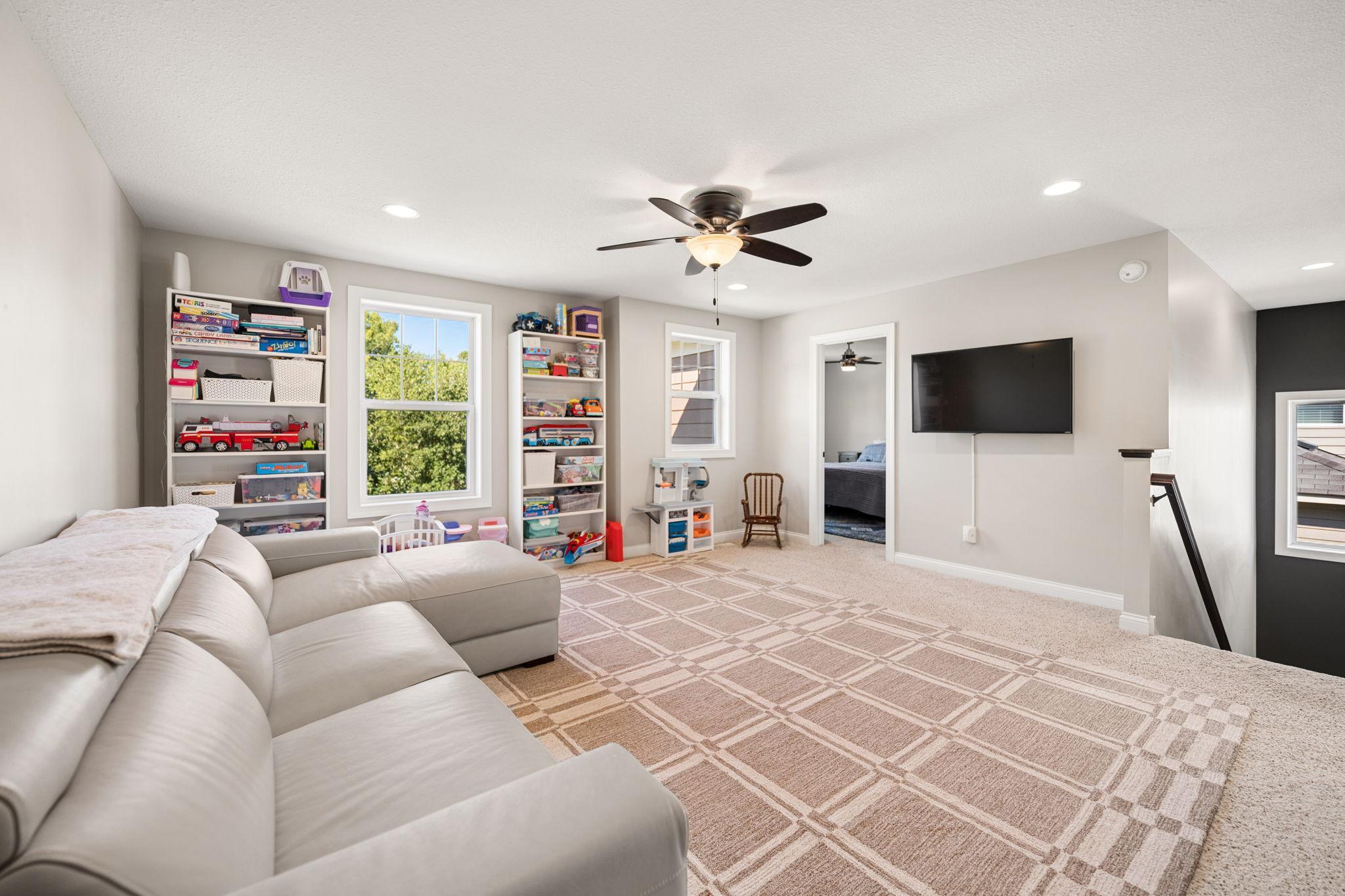 View of Residential at 1192 Maple Lane, Roseville MN 55113, Roseville (20 of 43) - Mike Wilen | Minnesota Team Real Estate