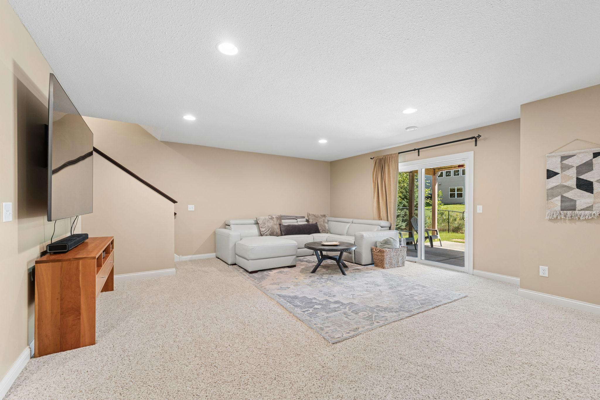 View of Residential at 1192 Maple Lane, Roseville MN 55113, Roseville (27 of 43) - Mike Wilen | Minnesota Team Real Estate