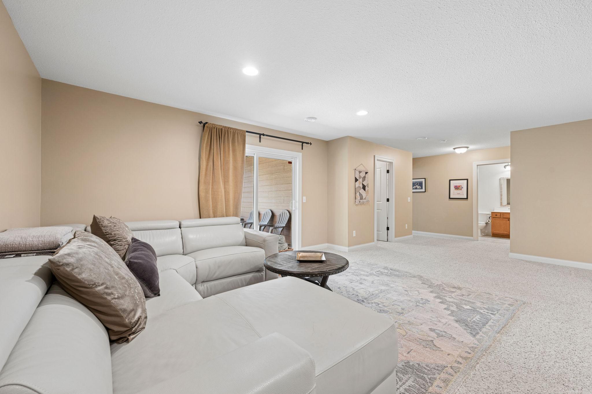 View of Residential at 1192 Maple Lane, Roseville MN 55113, Roseville (37 of 43) - Mike Wilen | Minnesota Team Real Estate