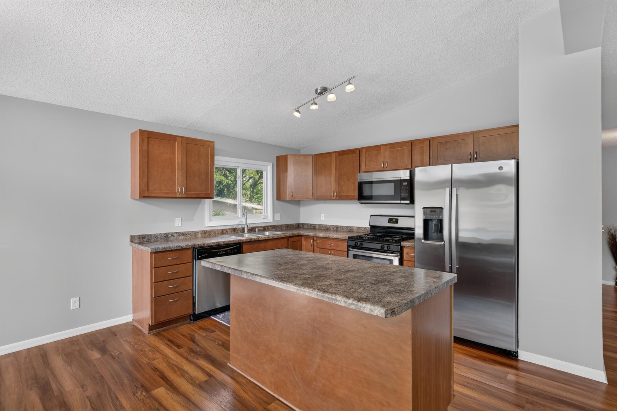 View of Residential at 8149 Brandywine Parkway, Brooklyn Park MN 55444, Brooklyn Park (6 of 26) - Mike Wilen | Minnesota Team Real Estate