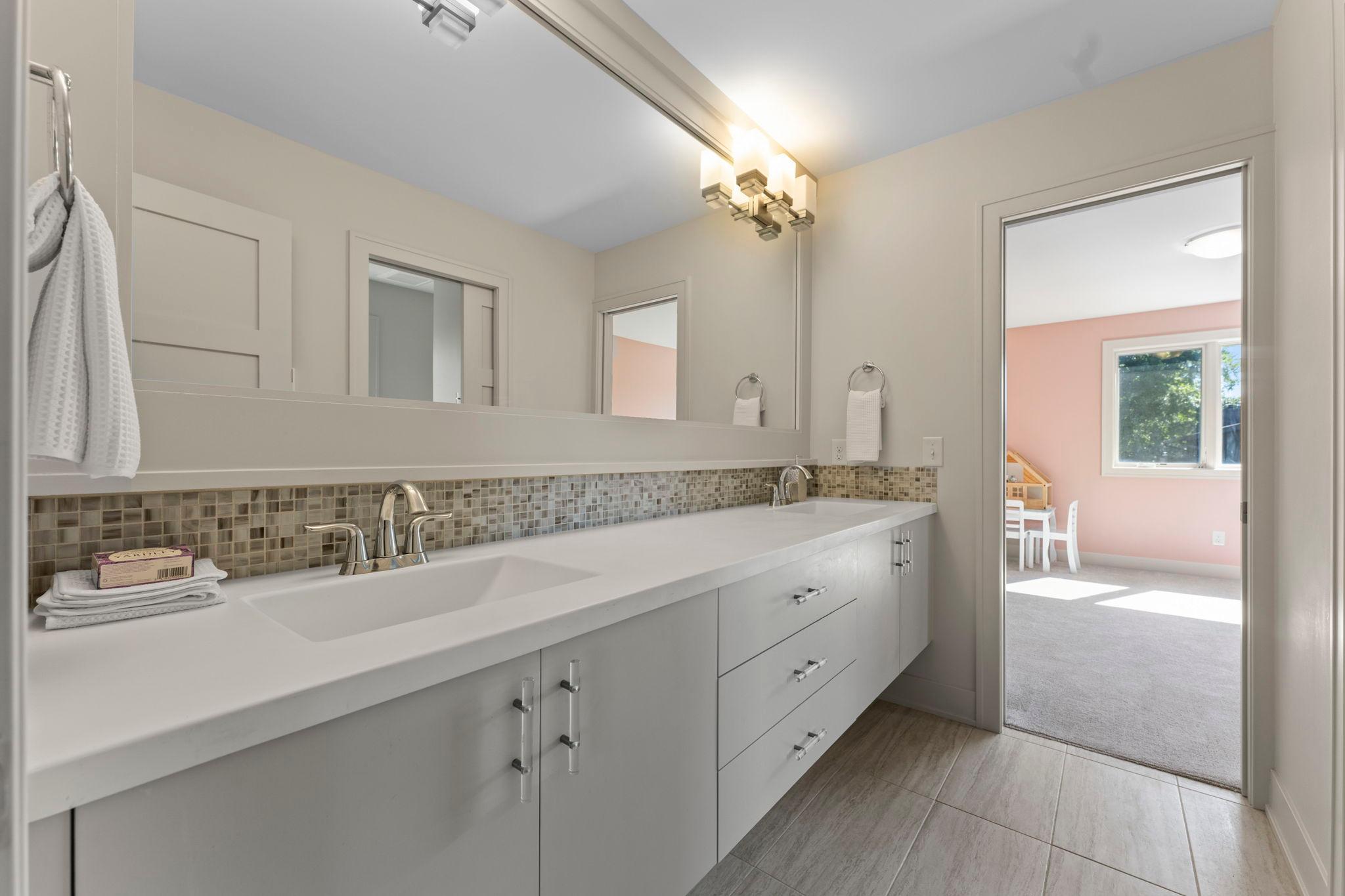 View of Residential at 115 Brunswick Avenue, Golden Valley MN 55422, Golden Valley (47 of 82) - Mike Wilen | Minnesota Team Real Estate