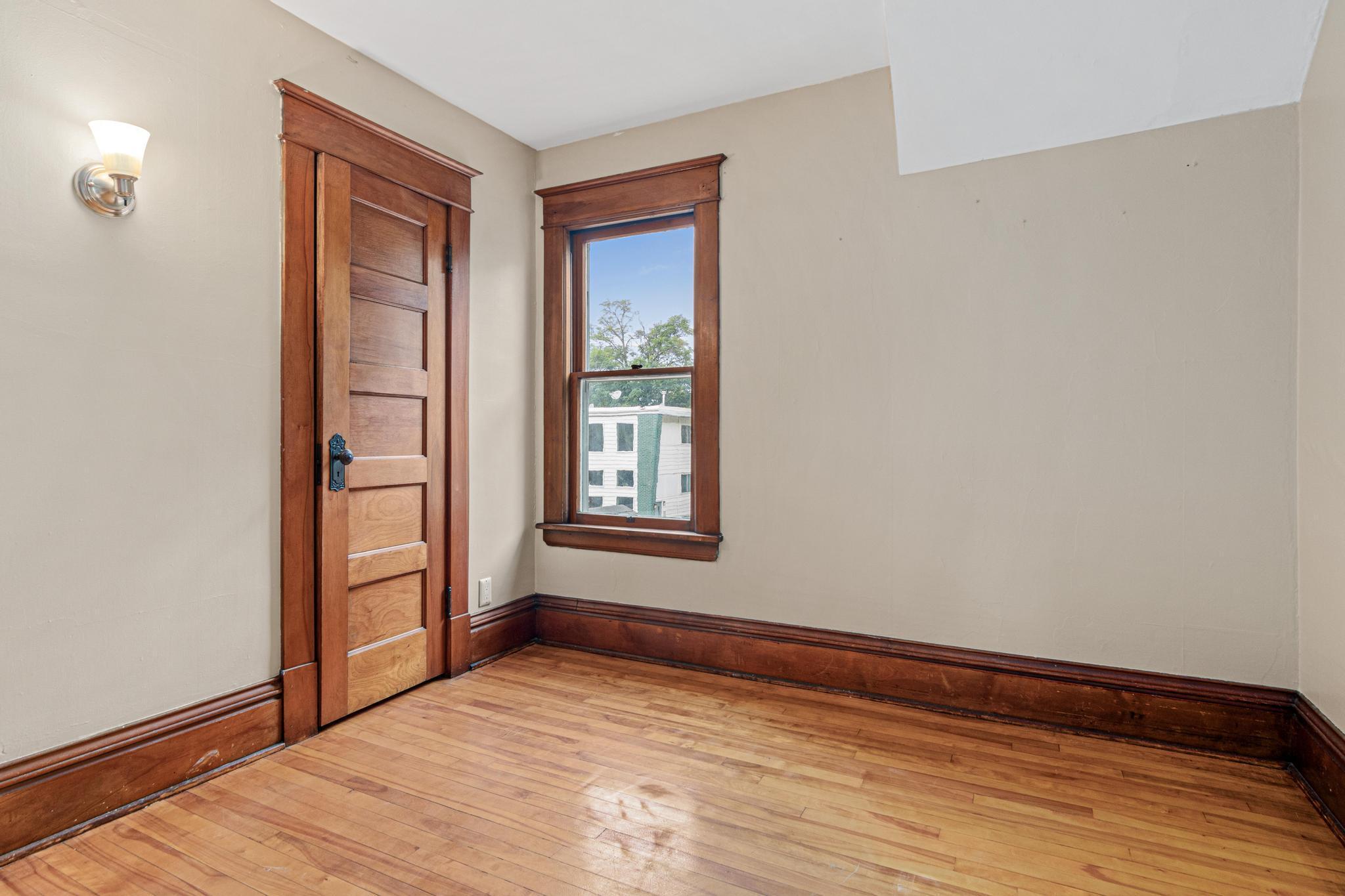 View of Residential at 1070 Minnehaha Avenue, Saint Paul MN 55106, Saint Paul (30 of 41) - Mike Wilen | Minnesota Team Real Estate